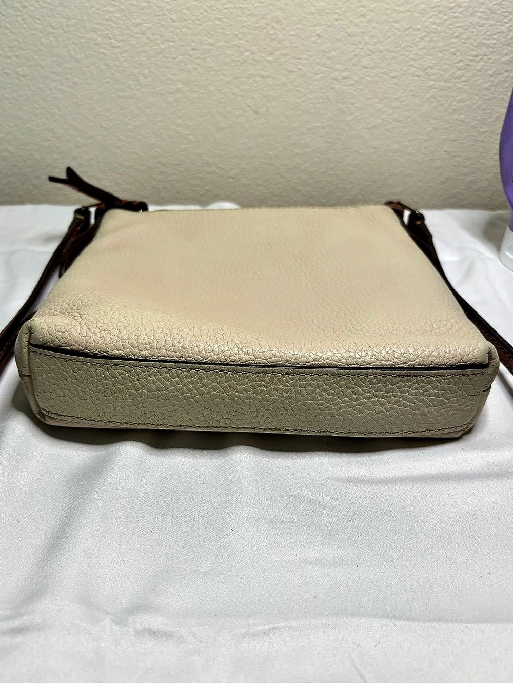 Dooney & Bourke Pebble Grain Zip Crossbody Cream & Brown Bag - Picture 5 of 15
